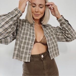 VINTAGE | Grunge Plaid Cotton Cropped Raw Hem Button Down Shirt Top